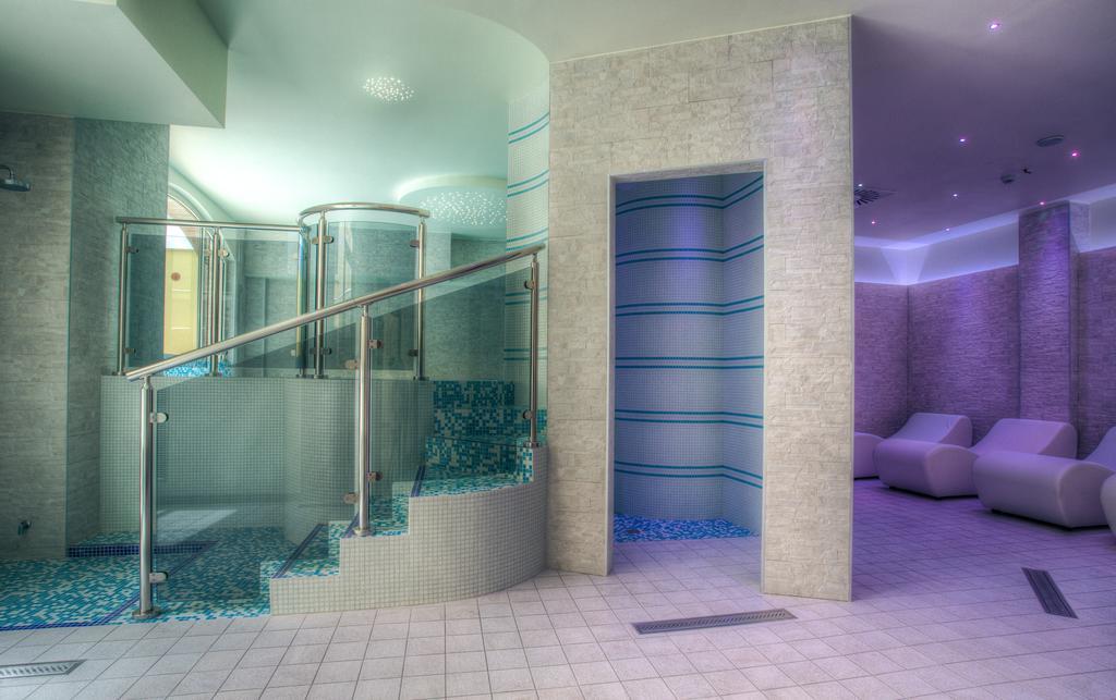 Hotel Il Duca Del Montefeltro ペンナビッリ エクステリア 写真
