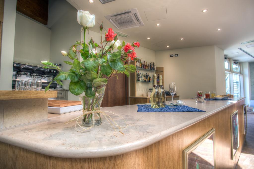 Hotel Il Duca Del Montefeltro ペンナビッリ エクステリア 写真