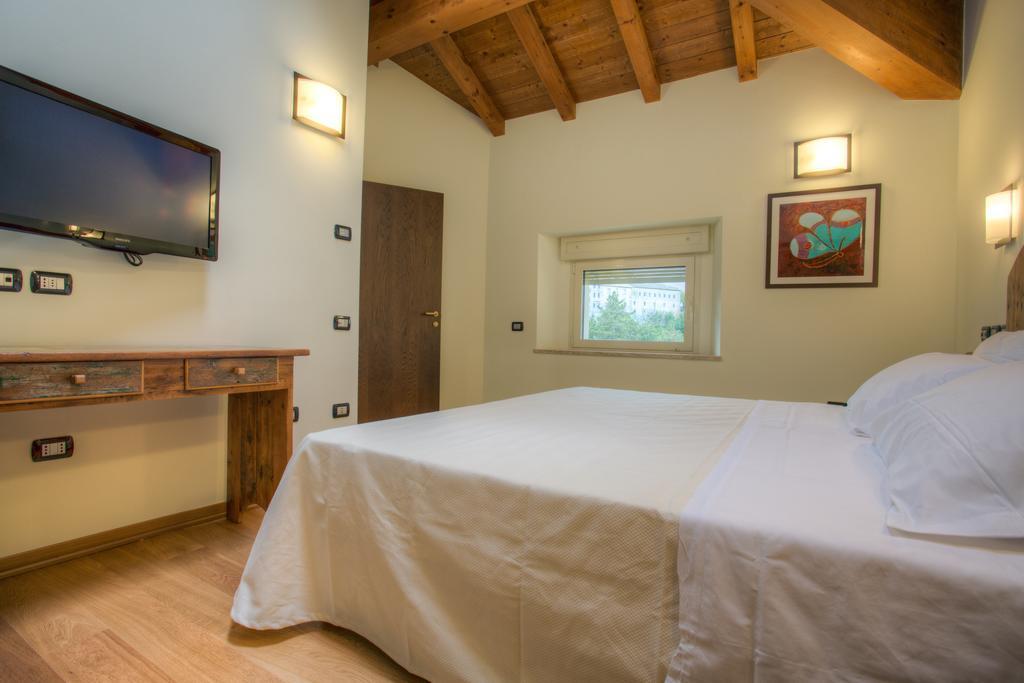 Hotel Il Duca Del Montefeltro ペンナビッリ 部屋 写真